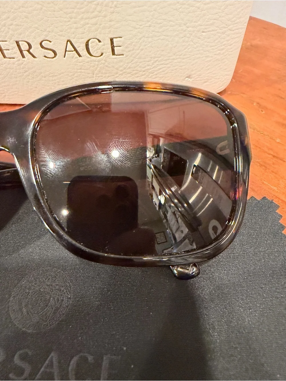VERSACE 4207 108/73 Sunglasses Tortoise Dark Havana Greek Key w/ Case & Cloth